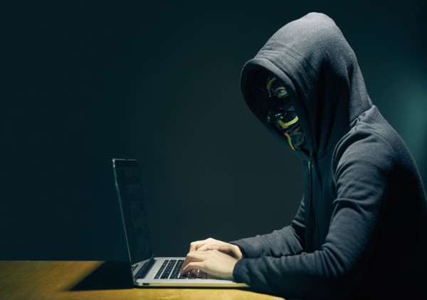 Instaladores do JDownloader para Windows e Linux comprometidos por hackers